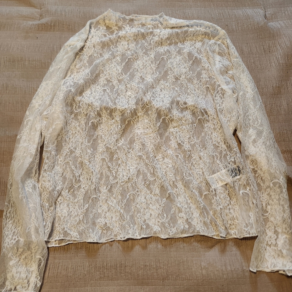 *2 pack* Shein long sleeve lace tops - Picture 2 of 3